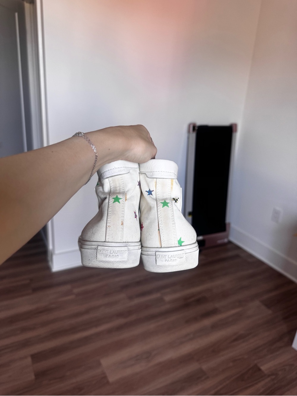 Saint Laurent Paris Men’s White Trainers - Picture 6 of 6